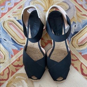 Andre Assous Espadrille Wedge, size 8m